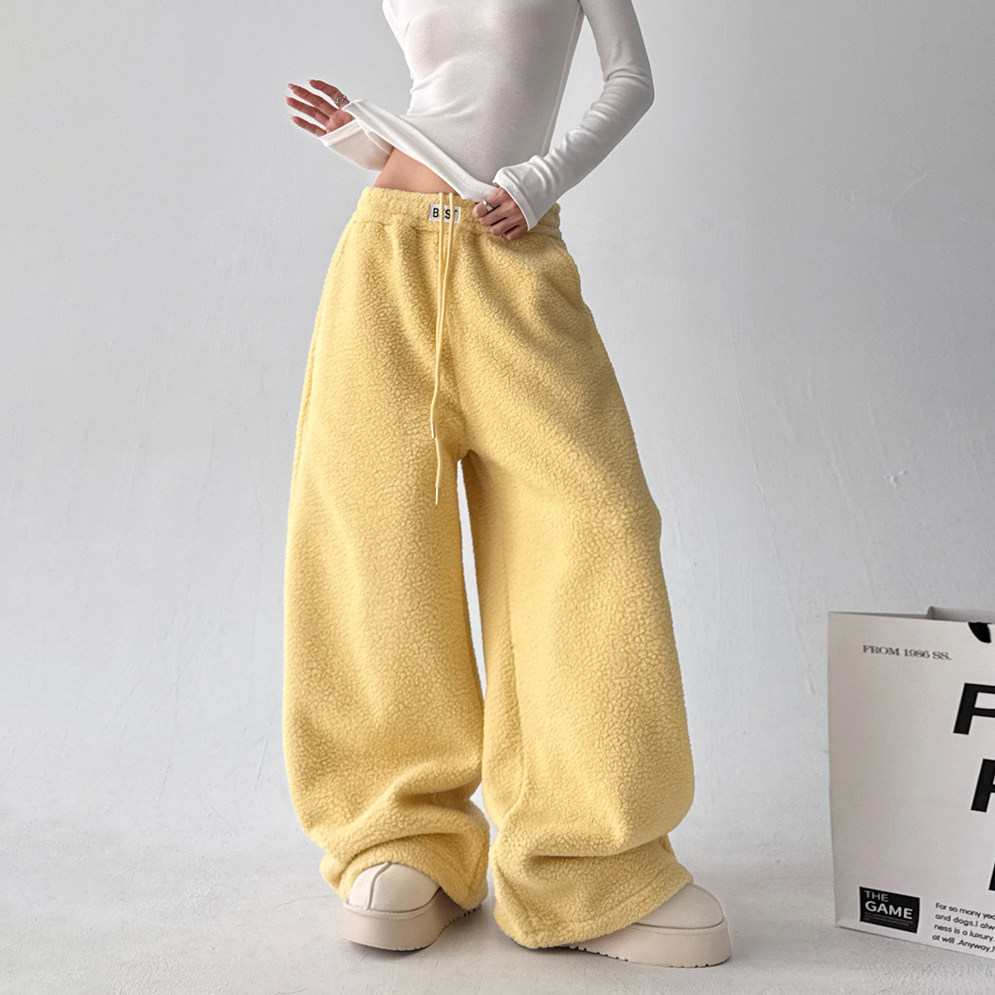 黄色摇粒绒阔腿裤女秋冬2026超火新款加绒棉裤女士宽松保暖休闲裤 - 木昱子旗舰店出品