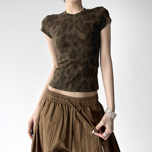 复古豹纹短袖T恤女2026春季新款修身显瘦圆领辣妹风春装个性上衣