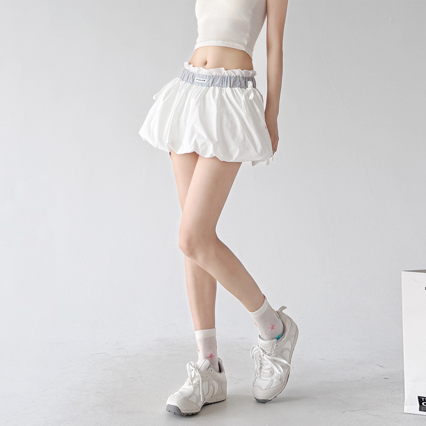 白色花苞半身裙女2026夏装新款芭蕾风松紧腰显瘦减龄蓬蓬短裙子
