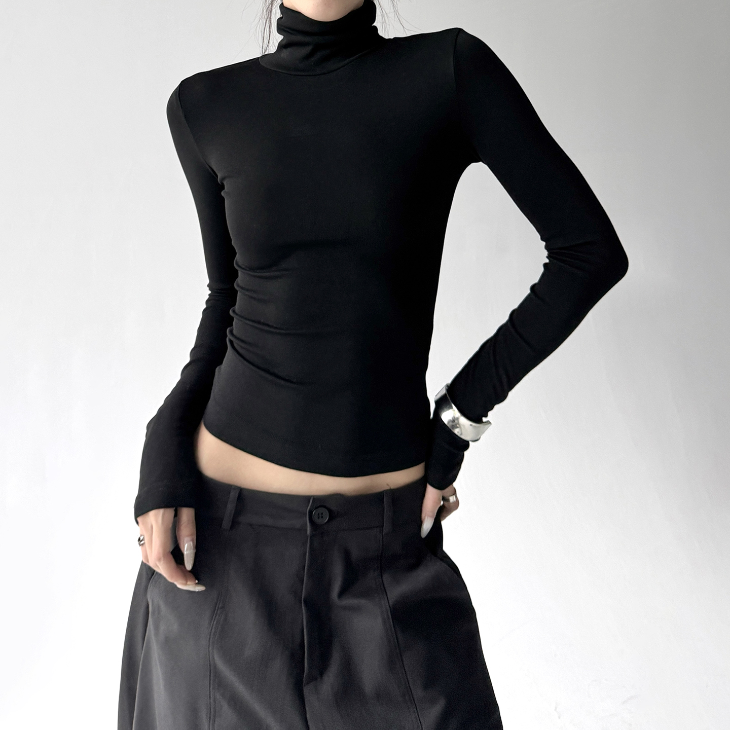 今年流行黑色高领打底衫女2025冬装新款高级感外穿洋气堆堆领t恤