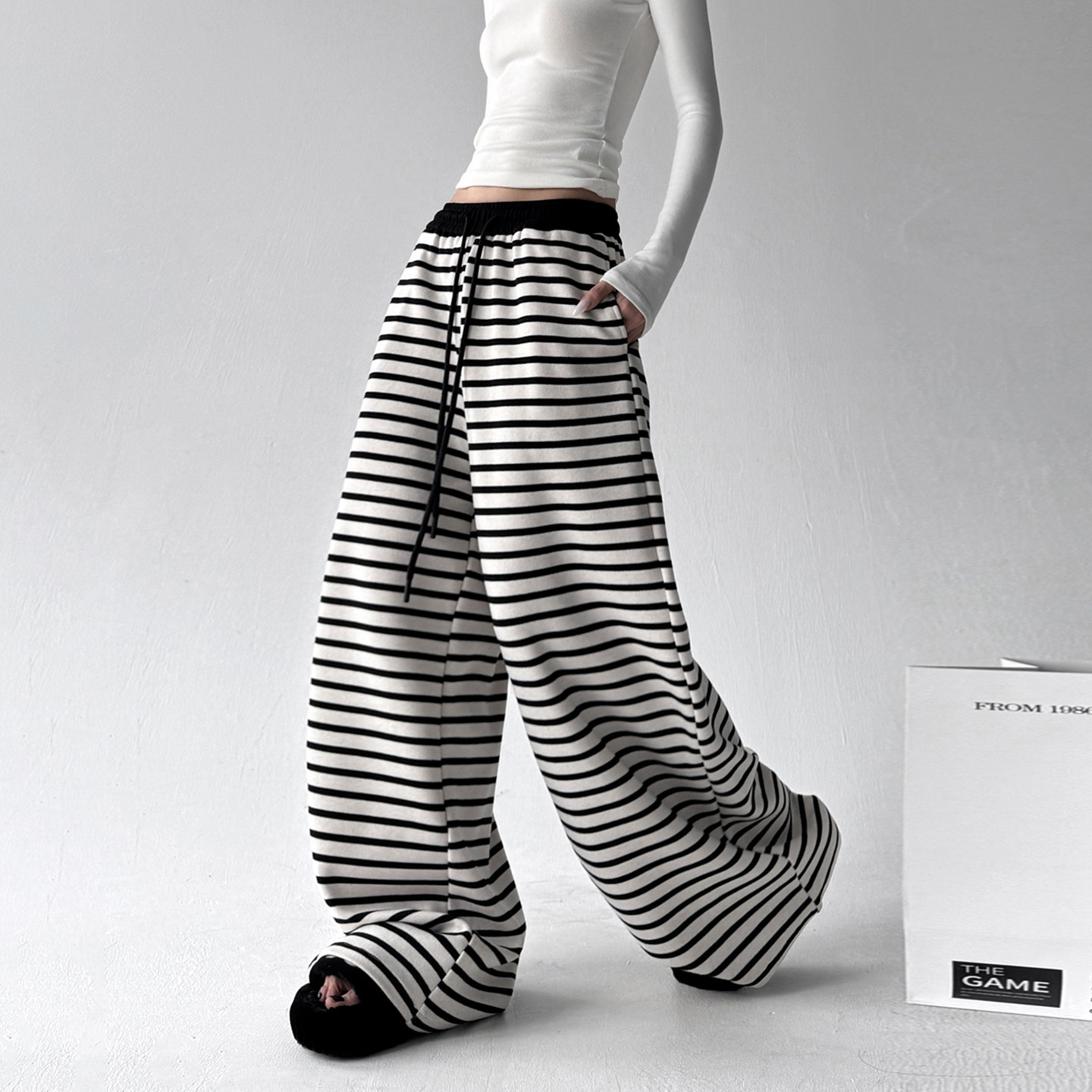 黑白条纹阔腿裤女2025秋冬新款宽松休闲拼接腰垂感直筒拖地长裤子,女装/女士精品,休闲裤,淘宝优惠券,粉丝福利购,淘宝优惠卷