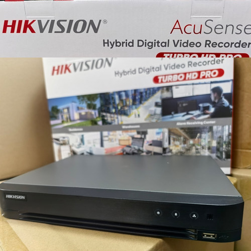 英文版iDS-7208HUHI-M1/X 8MP 8路同轴音频黑色录像机海康正品DVR