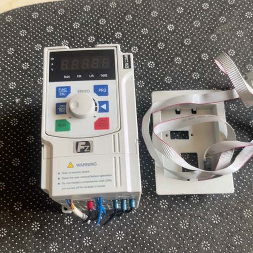 可维修2.2千瓦飞兆变蘋器型号FA100-2.2G-S2一台成议价