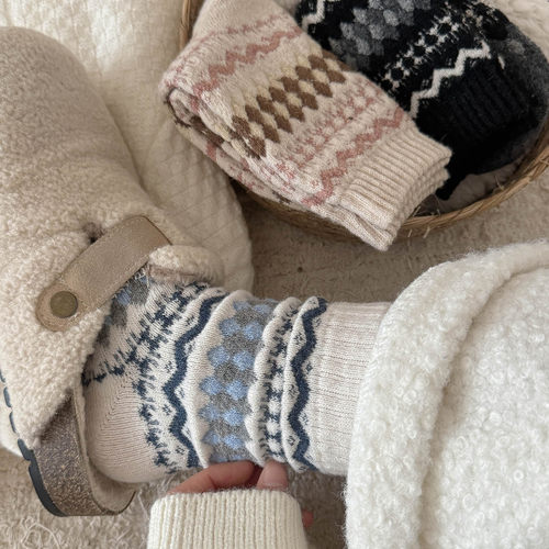 费尔岛羊毛袜子女保暖加绒加厚复古菱形堆堆袜冬天长袜配勃肯鞋