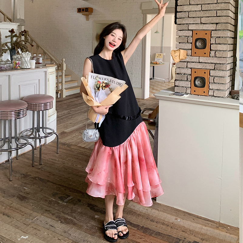 夏日氛围感穿搭无袖连衣裙女2025新款不规则设计感拼接鱼尾长裙子，女装连衣裙，浙宝123A