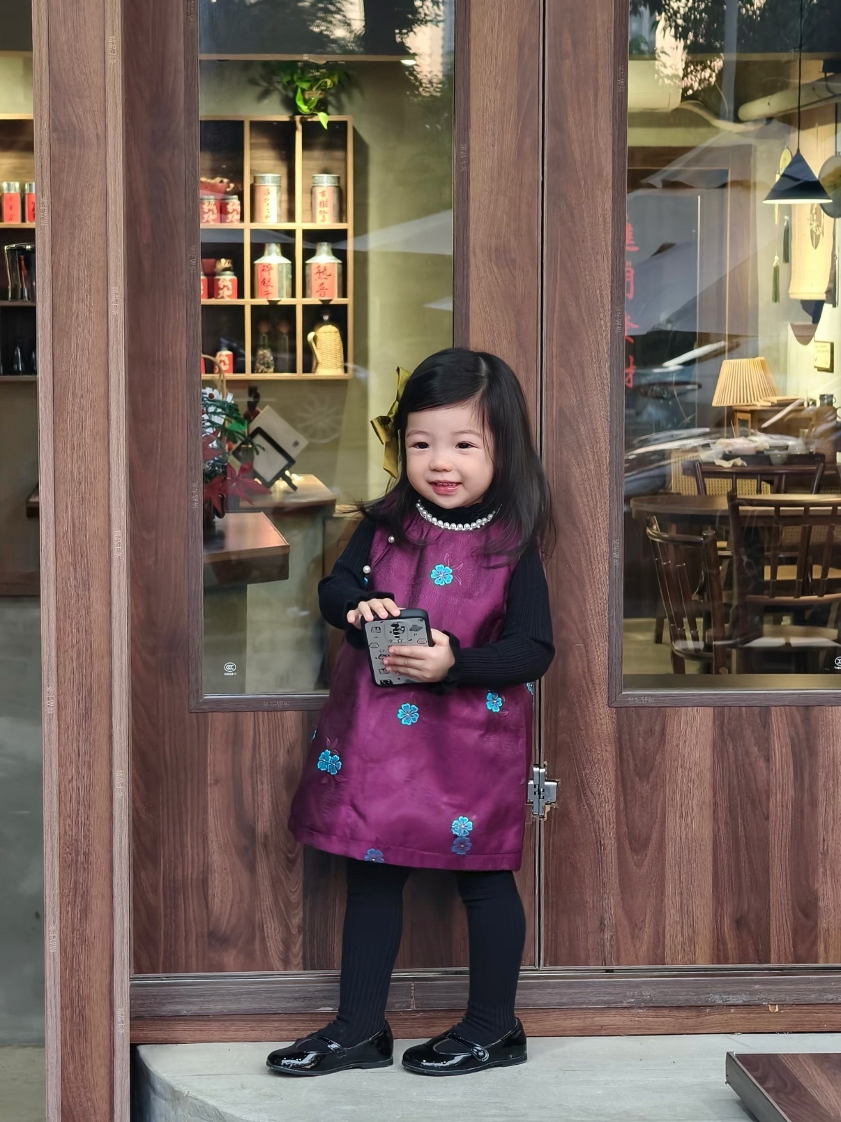 儿童新中式汉服裙2025女宝幕山紫钉珠加绒拜年服连衣裙夹棉旗袍裙