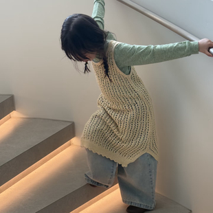 女童叠穿针织背心春秋装2025无袖镂空罩衫裙打底衫阔腿牛仔裤套装