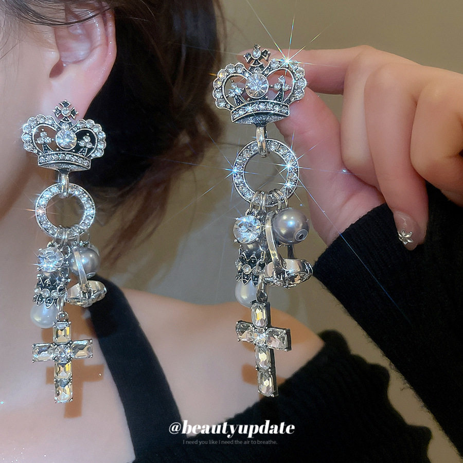 银针镶钻皇冠珍珠耳钉女宫廷风重工耳环轻奢高级感耳饰设计感小众