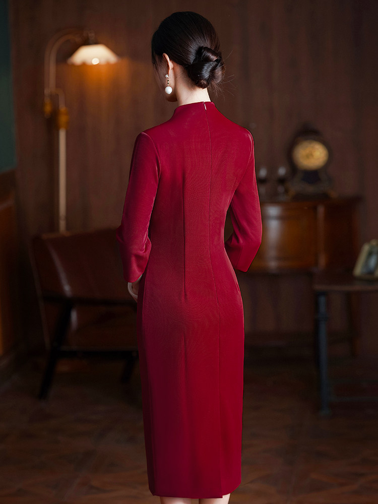 고급 대기 시어머니 드레스 결혼식 연회 우아한 빨간색 대형 지방 MM 개선 치파오 2024 새로운 스타일