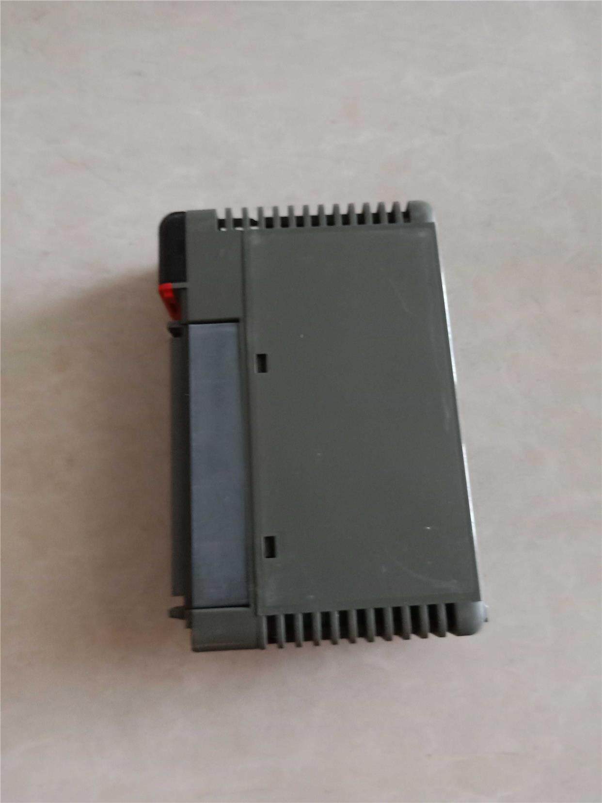 xml光洋lc列块 su系plc模块 u-01t原装模拆p机实物图 二手