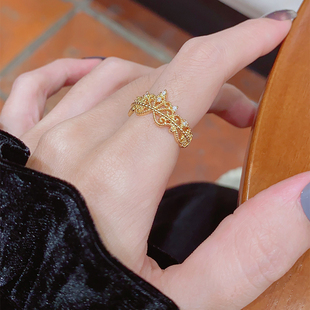 925纯银镶钻皇冠戒指女轻奢高级精致气质2024年新款秋冬辛德瑞拉