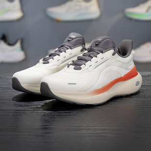 正品李宁SOFT休闲鞋女子2025冬季透气网面缓震运动鞋AGLV084