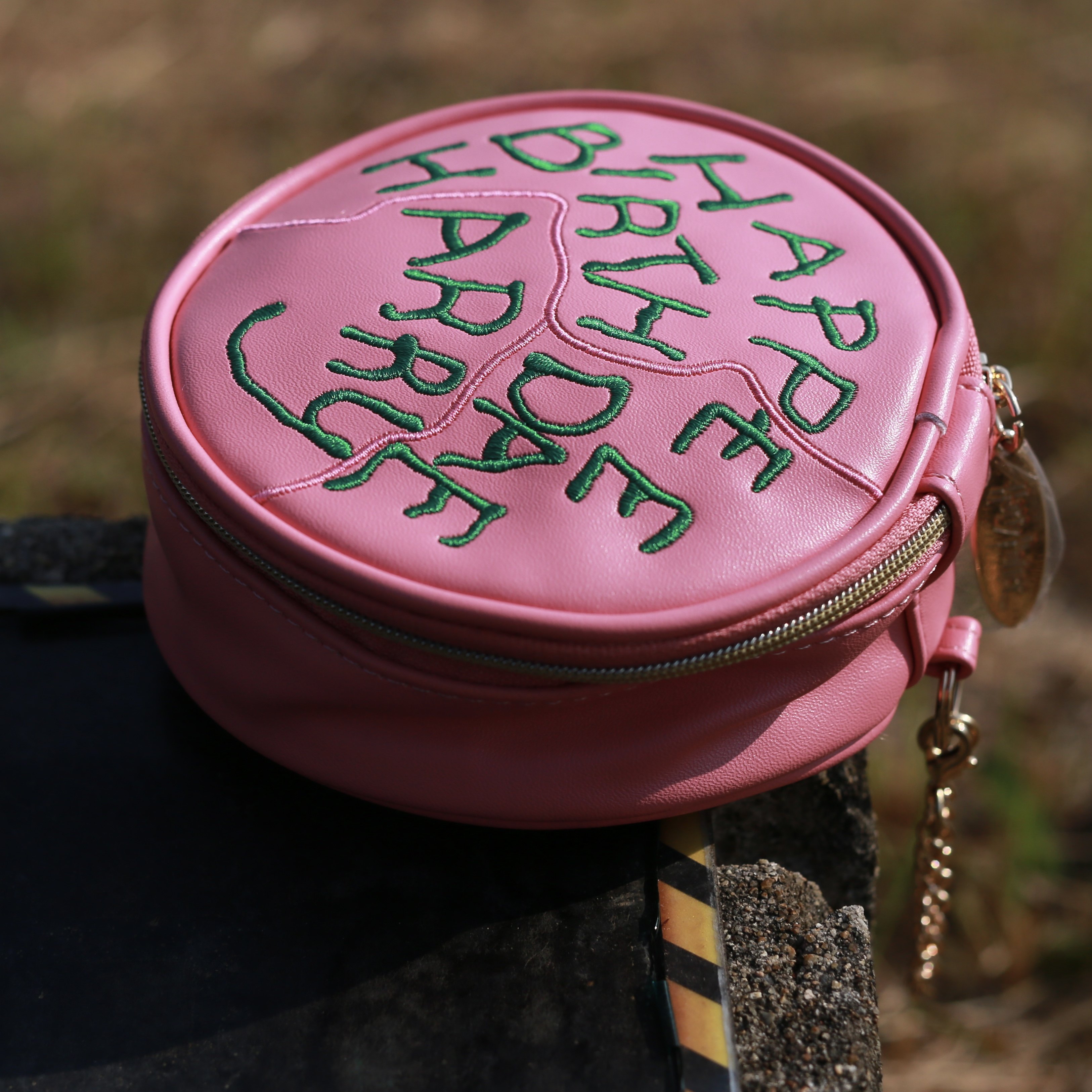 日单正版哈利波特系列海格蛋糕毛绒耳机包化妆包收纳包零钱首饰包