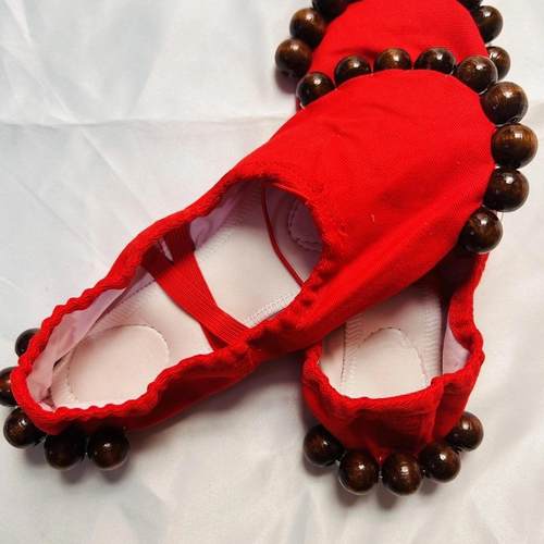 手工串珠踏鼓汉唐盘鼓舞蹈鞋