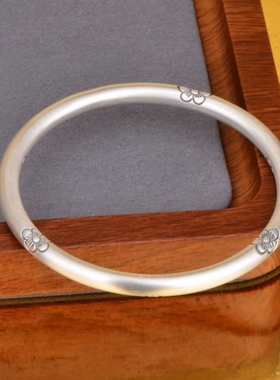 Star Ray 古法999纯银手镯梅花手工錾刻复古宫廷镯子实心闭口素圈