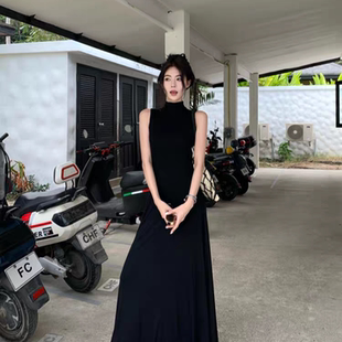 长裙到脚踝超长款半高领无袖背心连衣裙女夏修身显瘦气质收腰裙子