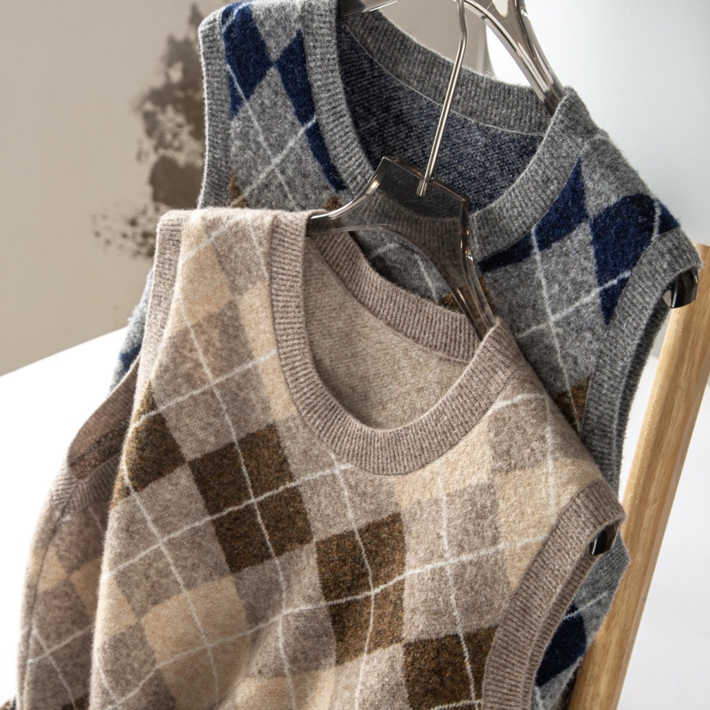 复古羊毛混纺格纹针织背心马甲女