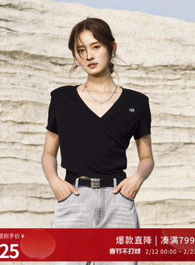 婉甸2025夏季新品黑色坑条针织短袖T恤V领修身款1242T18RS3