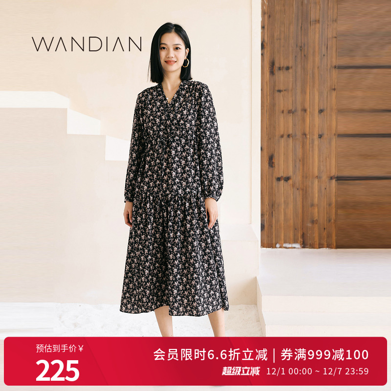 婉甸咖底碎花V领宽松款连衣裙