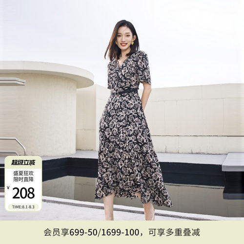 黑白玫瑰花短袖连衣裙