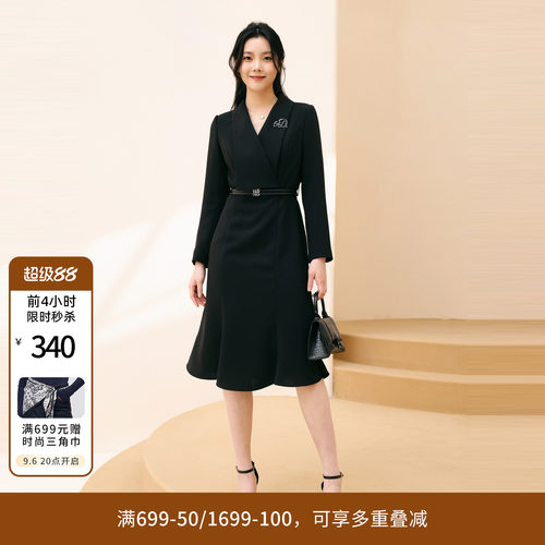 黑色长袖连衣裙