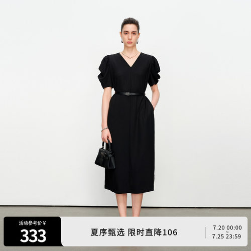 黑色短袖连衣裙