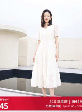 婉甸夏季米白水溶绣V领连衣裙1242N64QY5