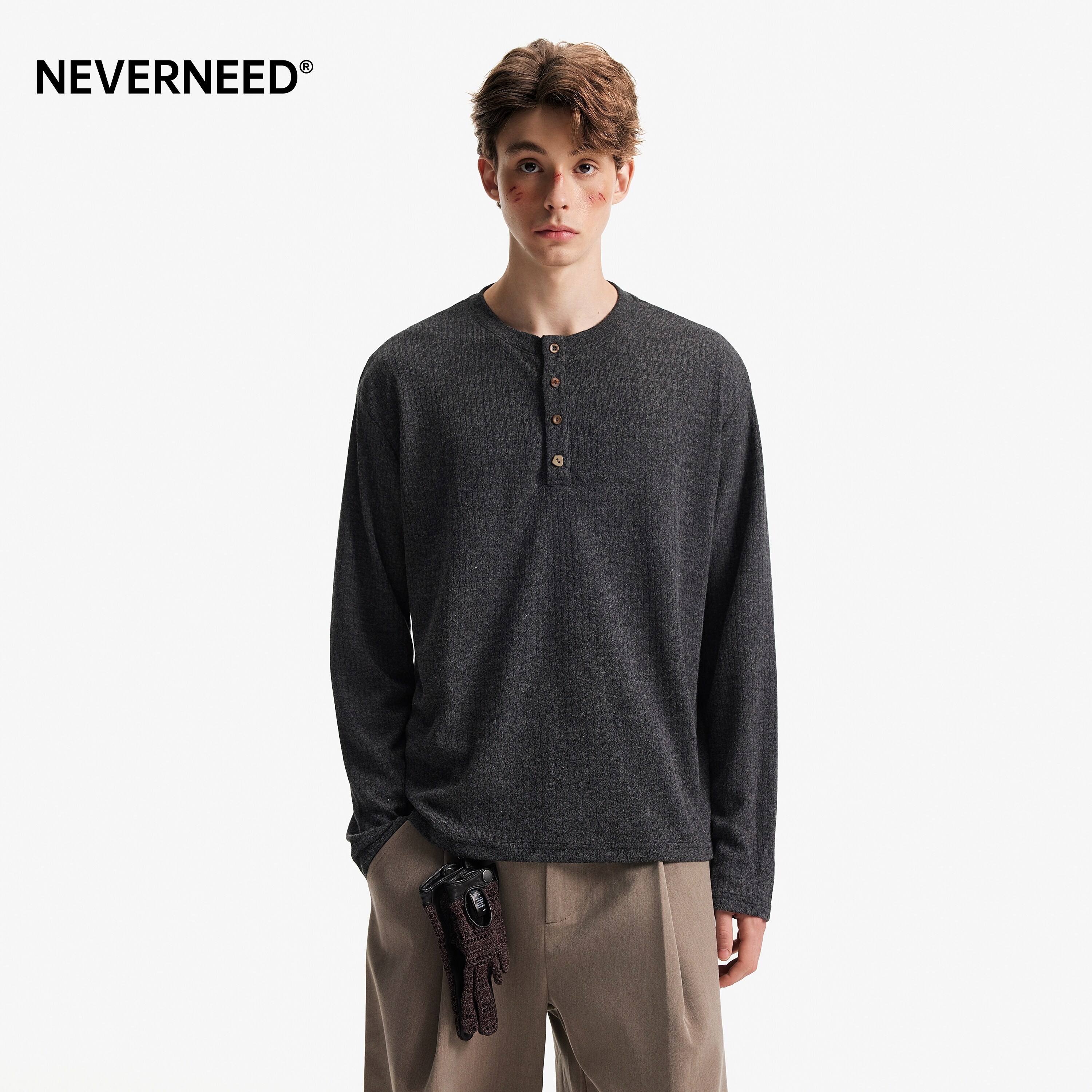 NEVERNEED纯色亨利领T恤男女图片