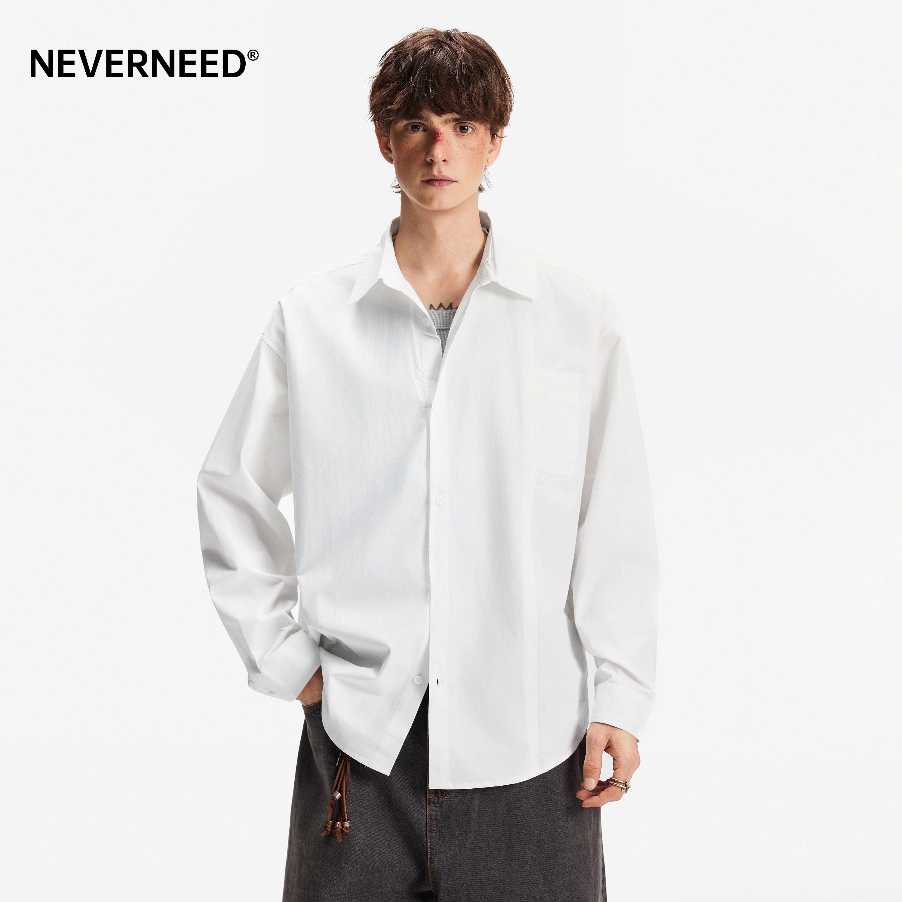 NEVERNEED解构拼接长翻领衬衫男图片