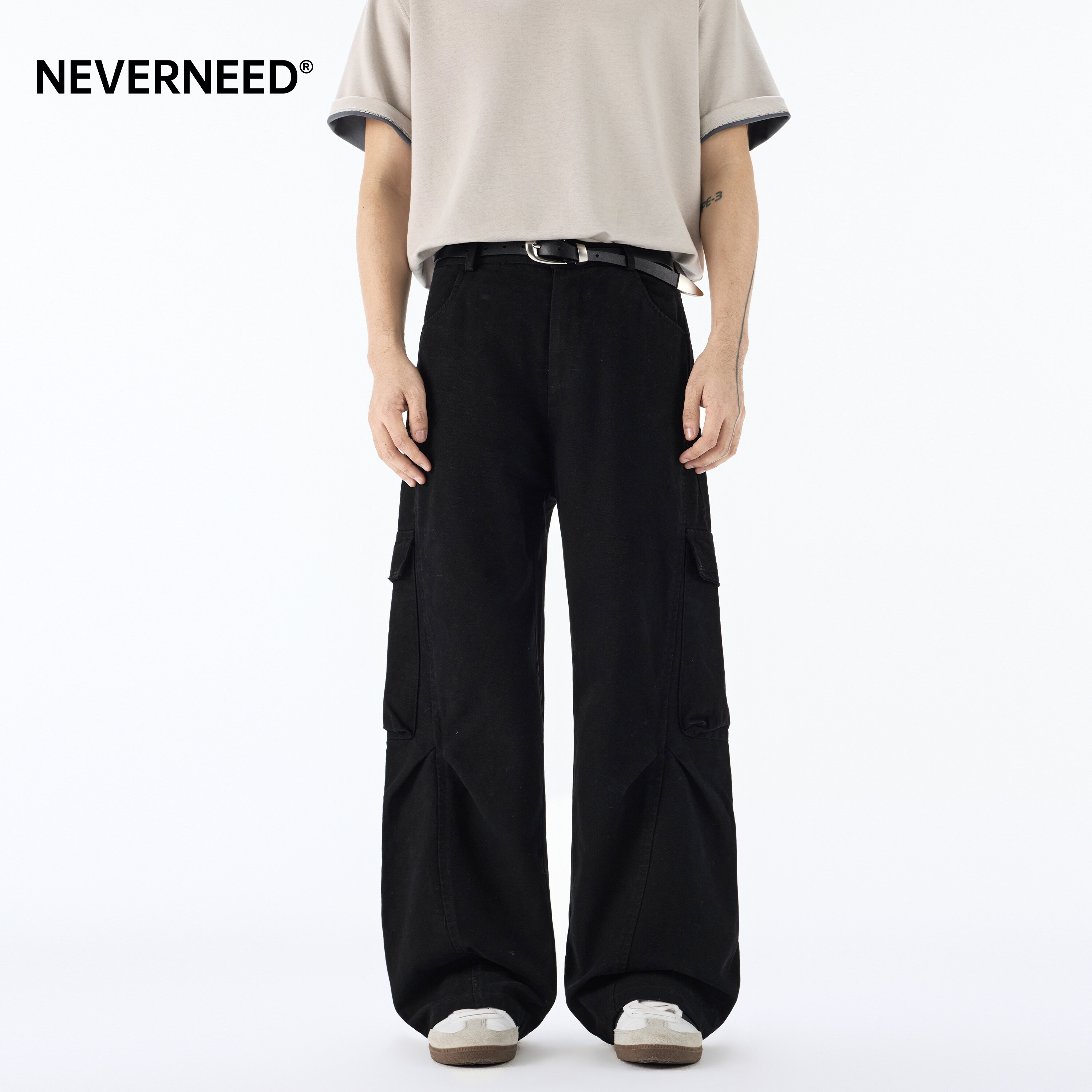 NEVERNEED黑色褶皱伞兵休闲裤男图片