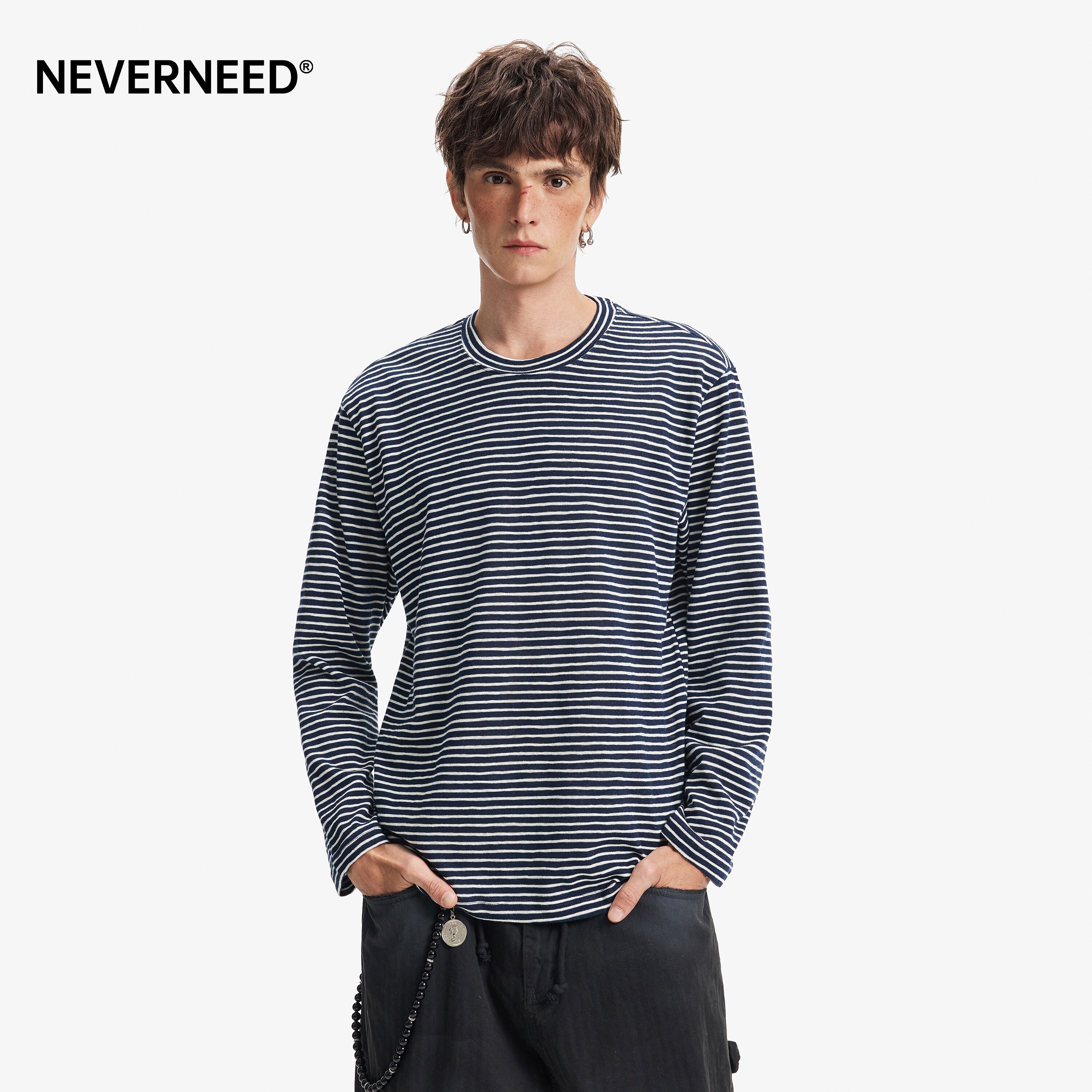 NEVERNEED复古条纹圆领长袖T恤男图片