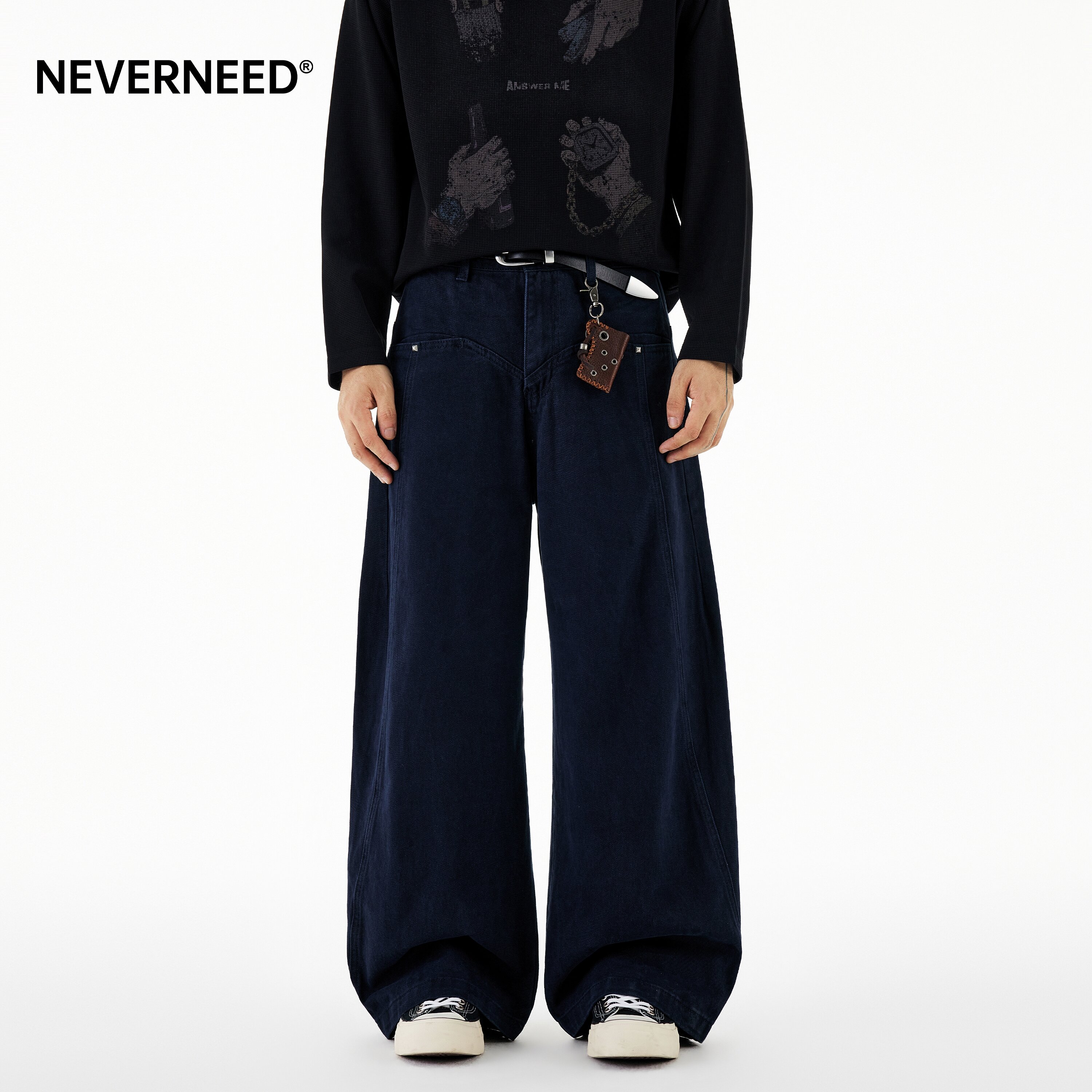 NEVERNEED拼接解构弯刀牛仔裤男图片