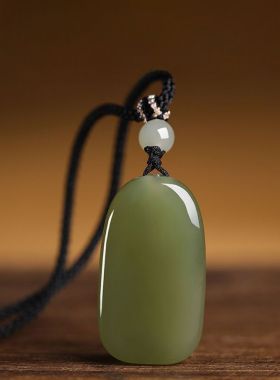 和田色玉平安无事牌吊坠男女项链挂坠平安好运事事顺遂挂件百搭