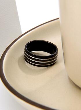 【小额】跨境热卖 黑色三线不锈钢戒指 时尚韩版简约钛钢指环