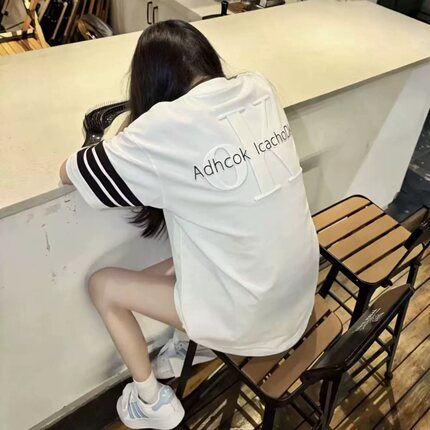 美式三条杠休闲风字母刺绣短袖T恤女白色后背浮雕宽松百搭上衣