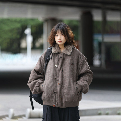 阿于呆美式羊羔毛翻领加厚棉衣