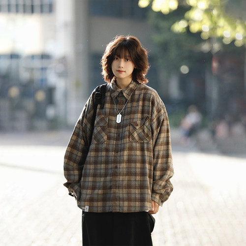 阿于呆翻领长袖日系复古格子衬衫