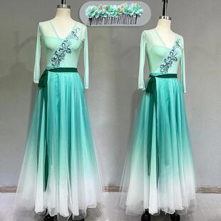 出租雨涧春行图舞蹈演出服古风舞台表演服群舞伞舞飘逸长裙歌伴舞