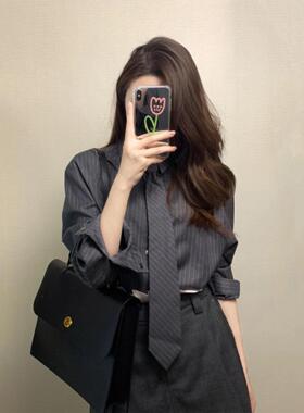 韩系灰色条纹翻领领带衬衣女2026春季新款学院风宽松休闲衬衫上衣
