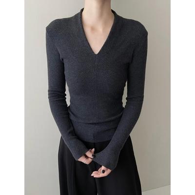 复古高智感V领长袖针织衫