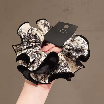 水墨画缎面褶皱大肠发圈百搭