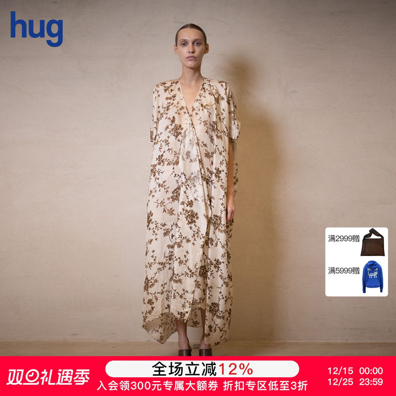 【UMAWANG】hug 2025春夏新款复古印花v领连衣裙