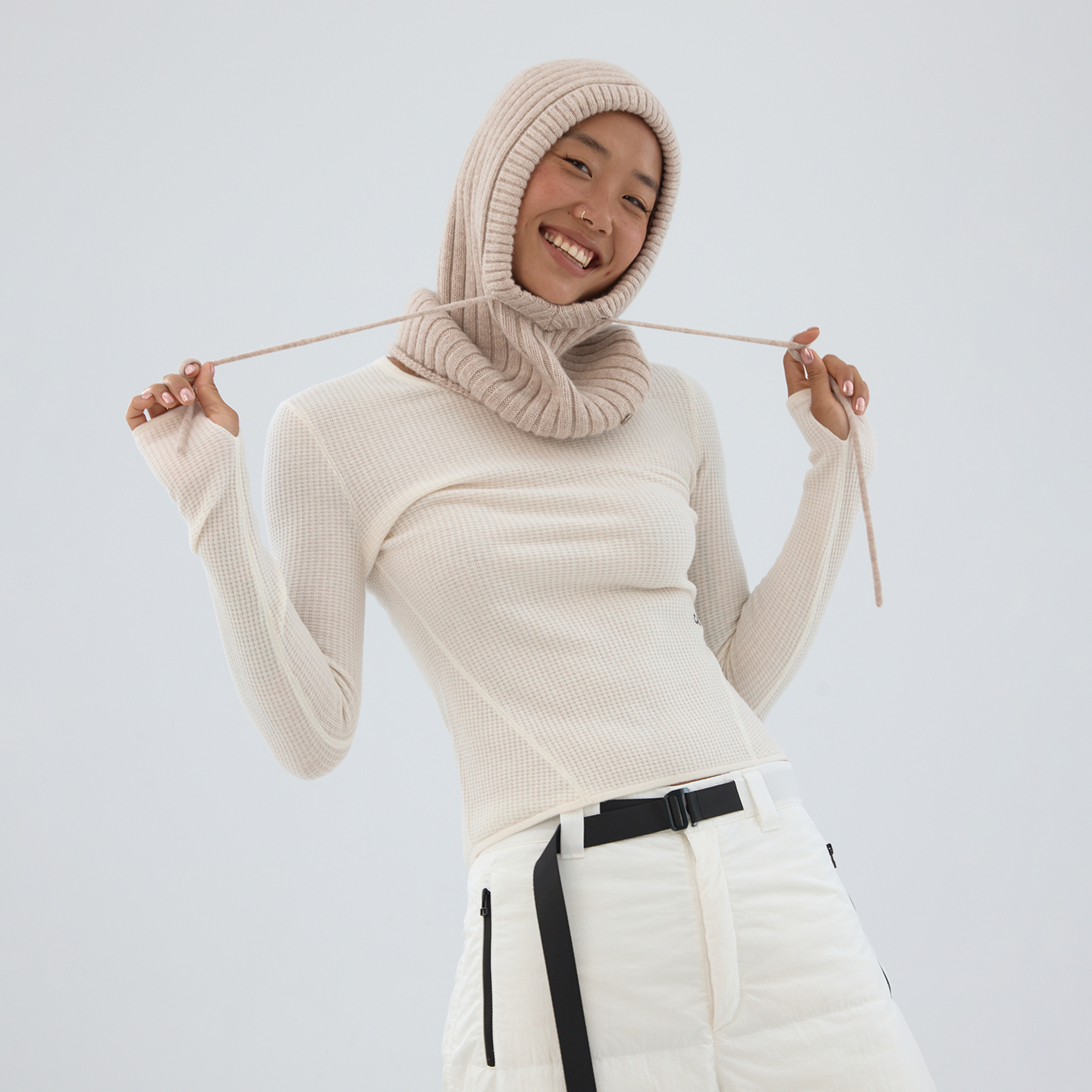 【COMMXN COMMXN】hug 2025冬度假系列假日粗针巴拉克拉法羊毛帽