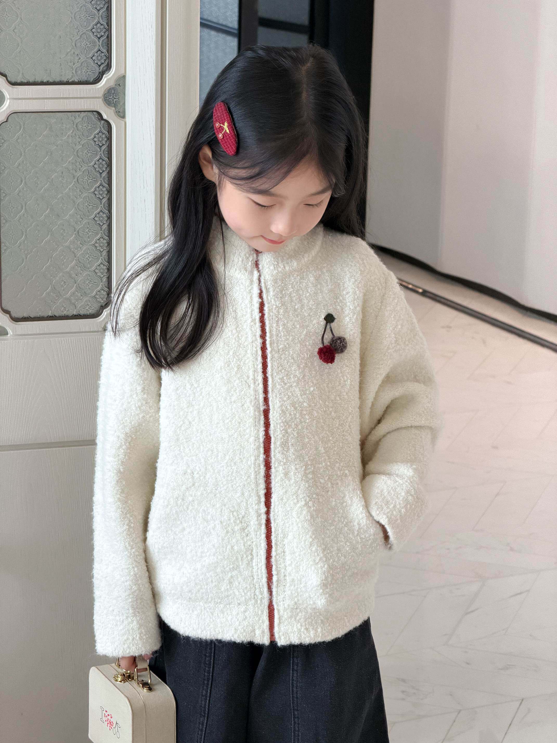 儿童秋冬保暖外套女童新款圈圈羊毛千金风绒感轻暖绒樱桃白色外套
