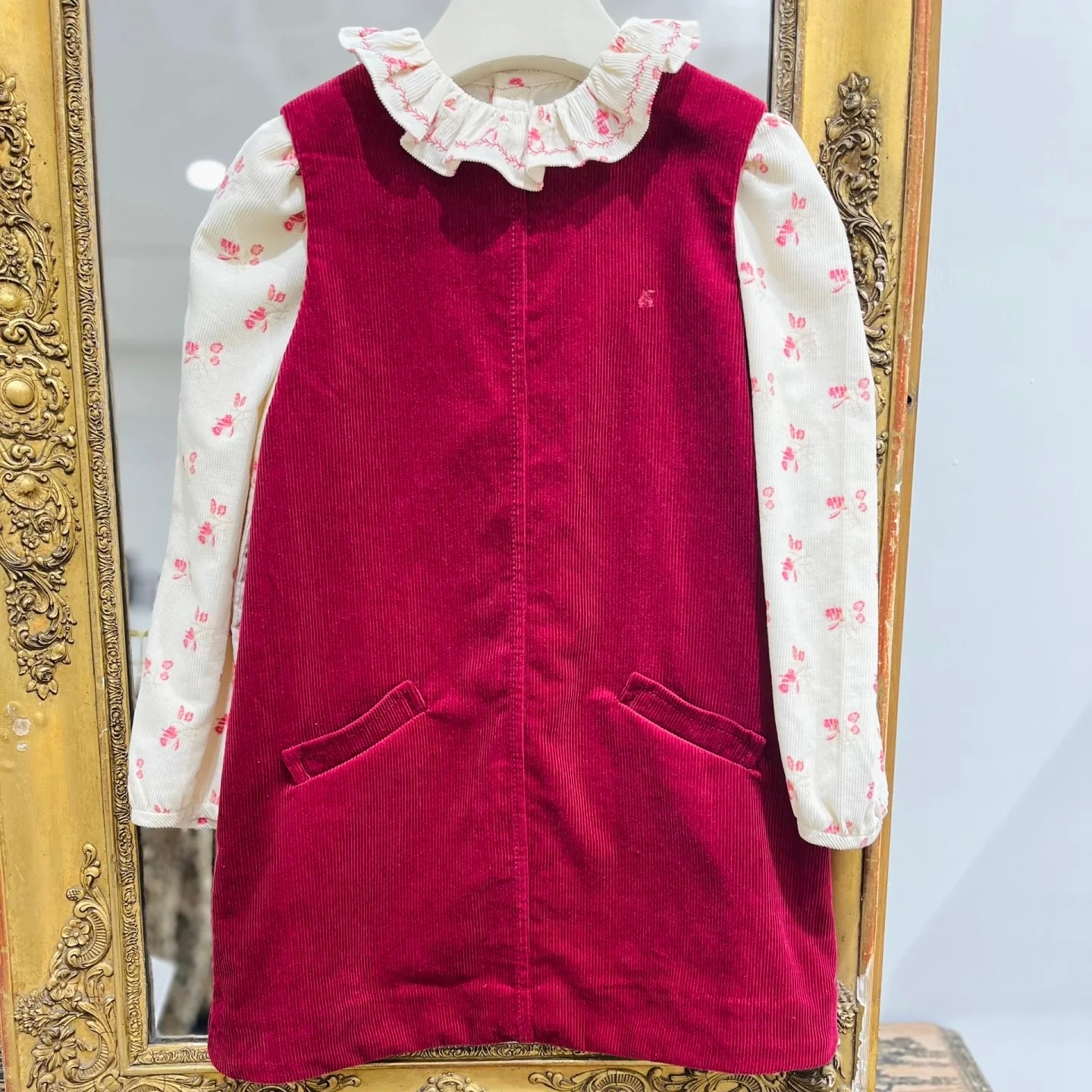 25SS秋冬女童女童法式樱桃刺绣灯芯绒洋气酒红色无袖礼服背心裙