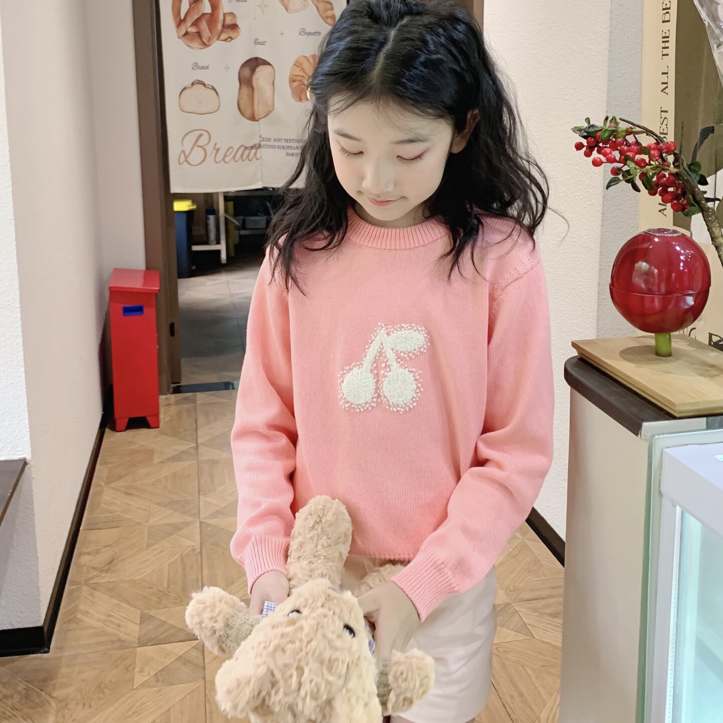 儿童早春新品女童法式手工樱桃点点毛巾绣圆领橘粉套头毛衣针织衫