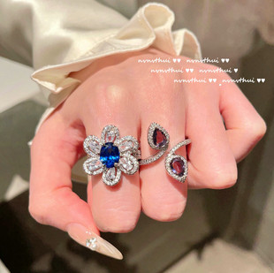 马达加斯加蓝矢车菊宝石戒指 气质简约镀18K金坦桑锆石马蹄莲指环