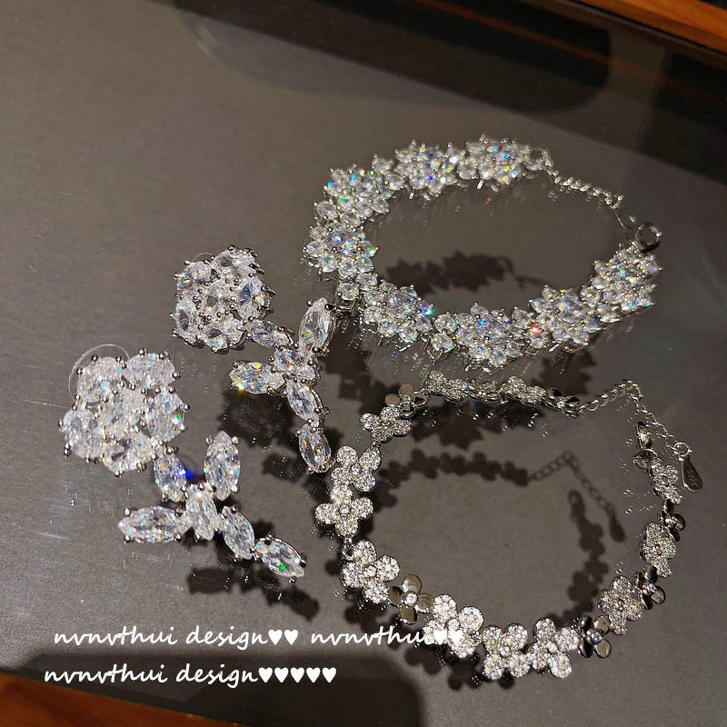 彼岸花时尚气质名媛宝石手链 商务OL镀18K金锆石镶嵌花朵耳环戒指