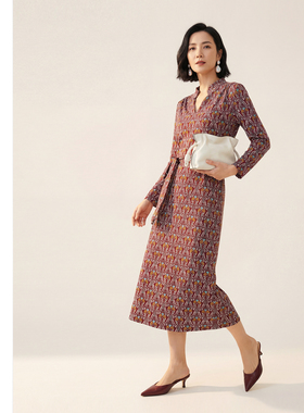 圣轩尼春季新款印花修身百搭款中长款收腰系带长袖女装连衣裙C370