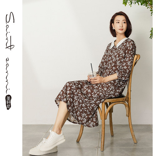 圣轩尼休闲印花连衣裙